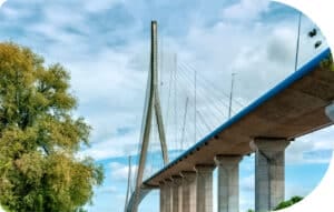 Le Pont de Normandie, accès autoroutier à l'Ouest de la France (c) André Ouellet - Unsplash