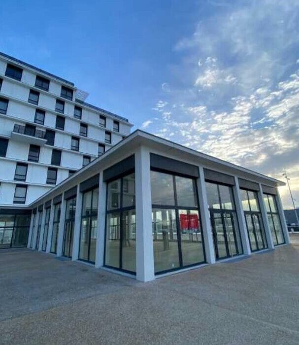Extérieur de local commercial neuf de 600 m² au Havre (Seine-Maritime | Normandie)