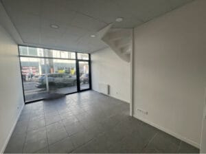 Vitrine local commercial de 30 m² au Havre, secteur Coty (Seine-Maritime | Normandie)