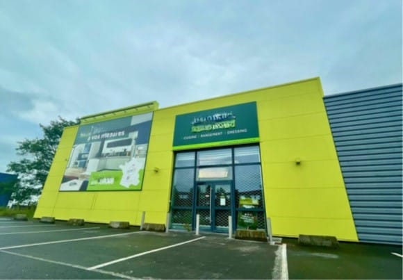 LOCAL COMMERCIAL GONFREVILLE 537