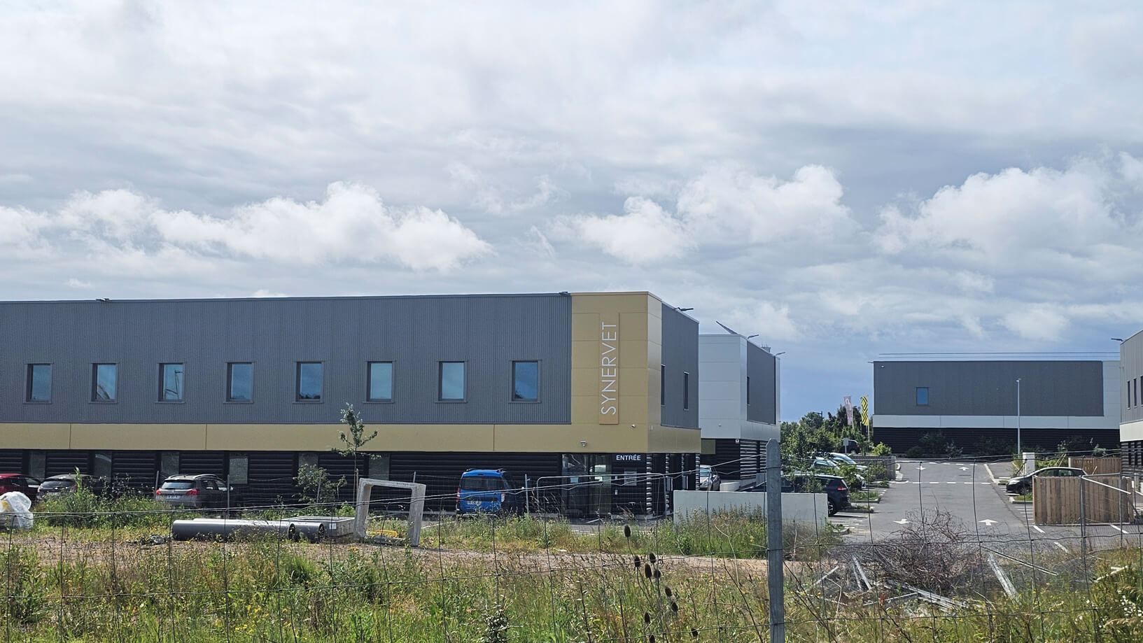 Village Activity le Pressoir, bureaux et locaux d'activités neufs à louer et à vendre au nord du Havre (c) Le Havre Seine Développement