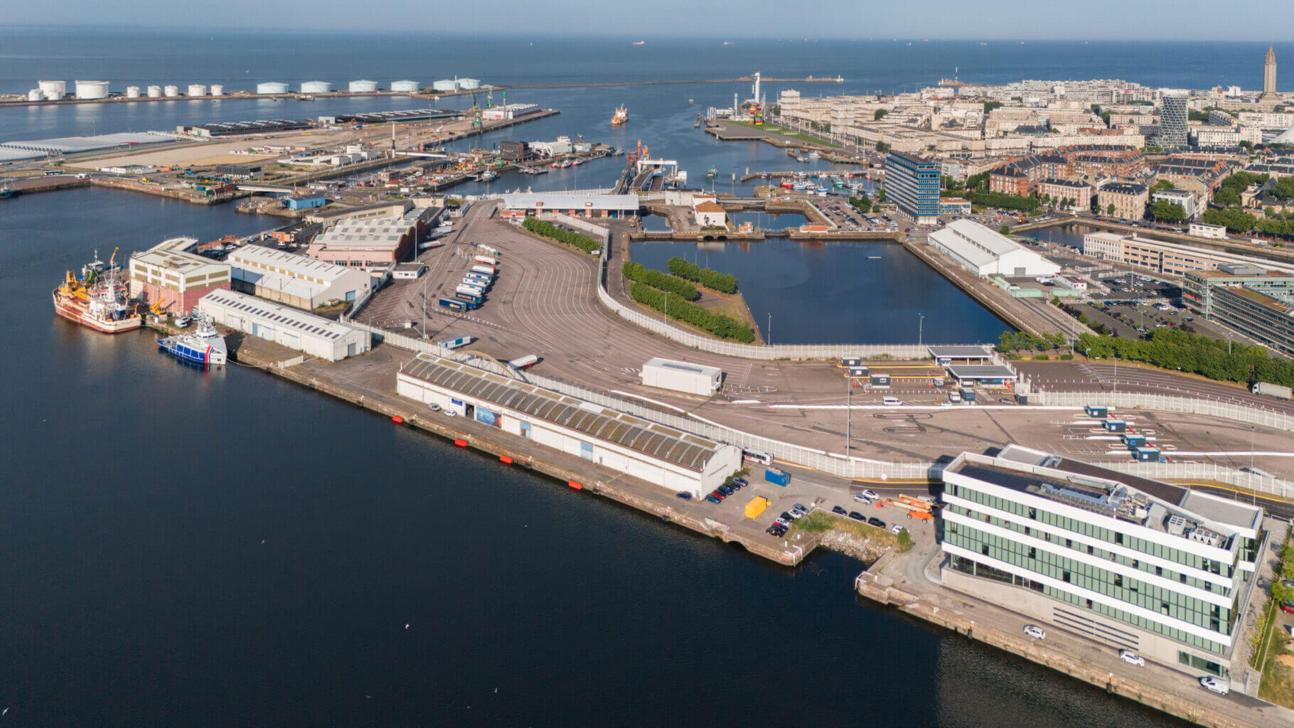 Terminal Ferry et bassin de la Citadelle, sur le site de la Citadelle, au Havre (c) Marin David