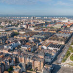 Vue aérienne des Magasins Généraux, près de 13 ha à transformer au Havre au pied de la future ligne de tramway (c) Marin David