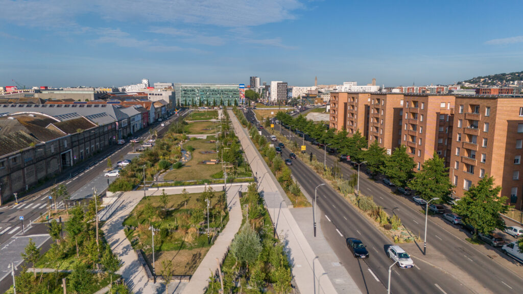 Promenade végétalisée au niveau de l'entrée de ville du Havre (c) Marin David