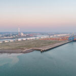 Postes à quai 11 et 12 livrés par HAROPA PORT sur Port 2000, avant l'installation de TiL Terminal Investment Limited (c) Marin David
