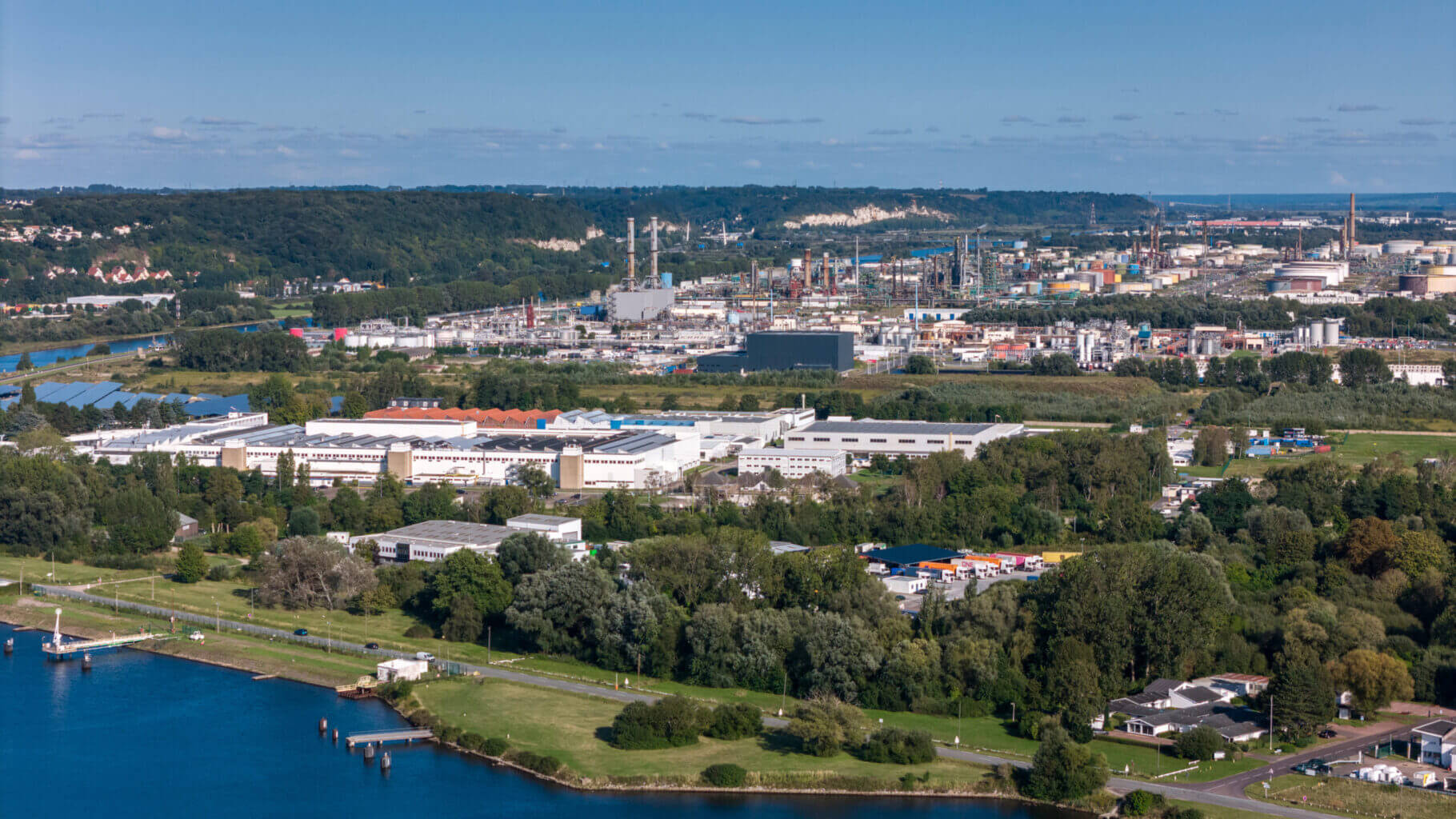 Nord-ouest de la Zone Industrielle et Portuaire du Havre - Gonfreville l'Orcher (c) Marin David