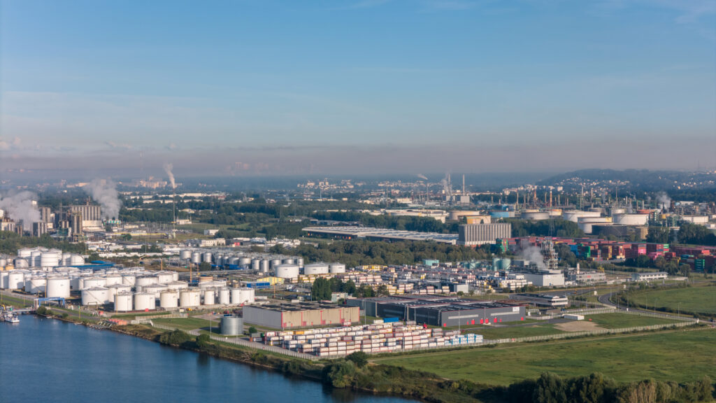 Zone Industrielle et Portuaire du Havre (c) Marin David