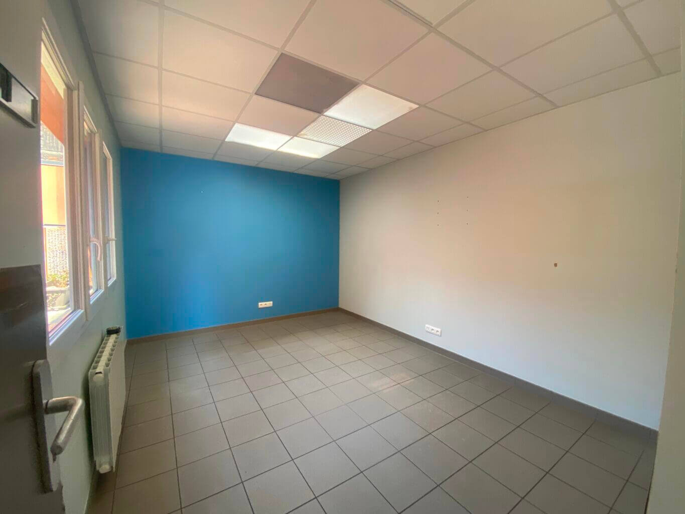 LOCAL COMMERCIAL ORMEAUX LE HAVRE 117