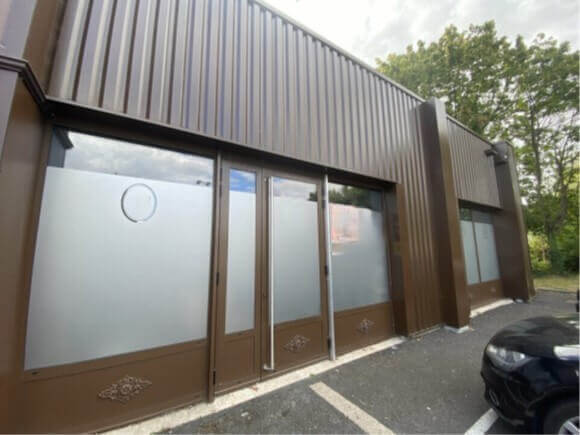 LOCAL COMMERCIAL HARFLEUR 100