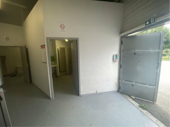 LOCAL COMMERCIAL GONFREVILLE 427