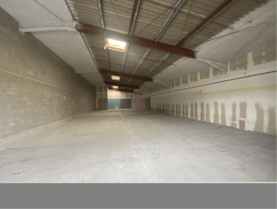 LOCAL COMMERCIAL GONFREVILLE LORCHER 1022