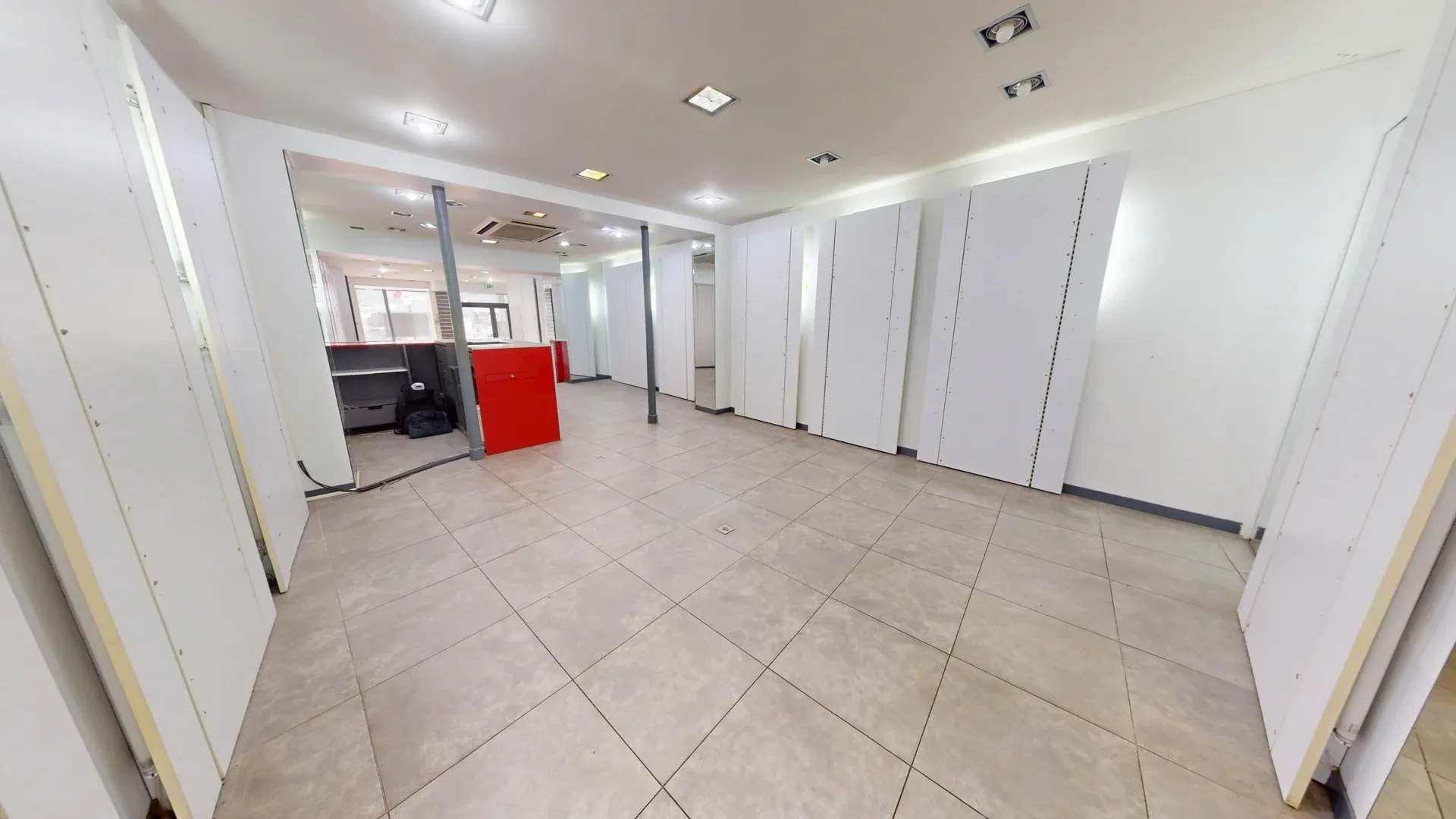 LOCAL COMMERCIAL COTY LE HAVRE 105