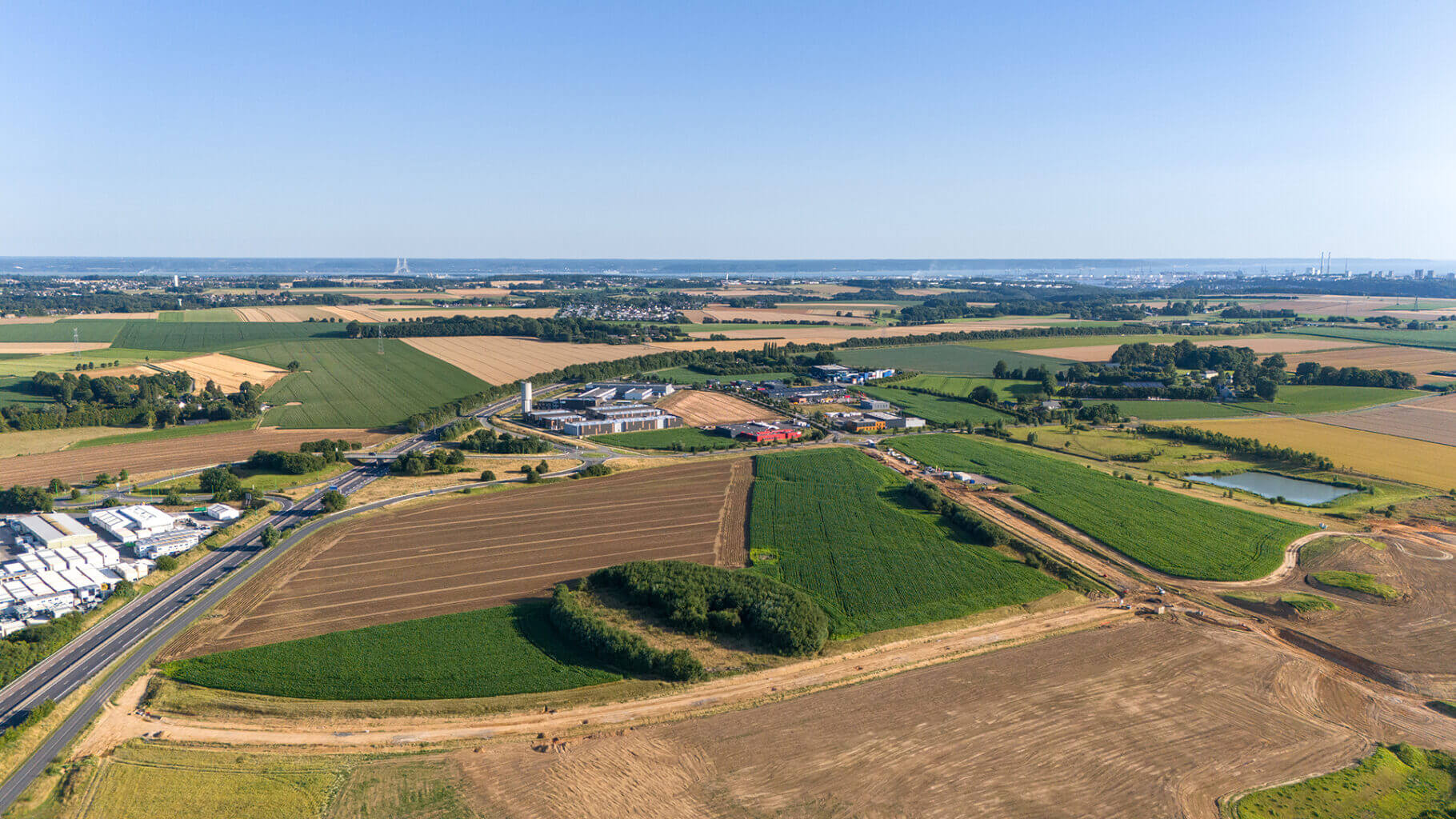 Parc d'activités du Mesnil (c) Marin David