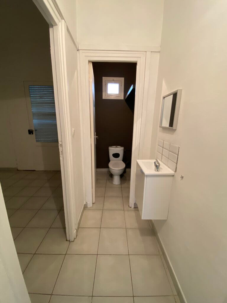 LOCAL COMMERCIAL BUREAU DOCKS LE HAVRE 29