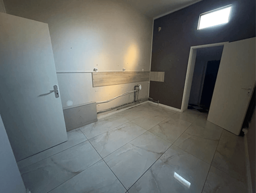 LOCAL COMMERCIAL QUARTIER DE L'EURE LE HAVRE 90