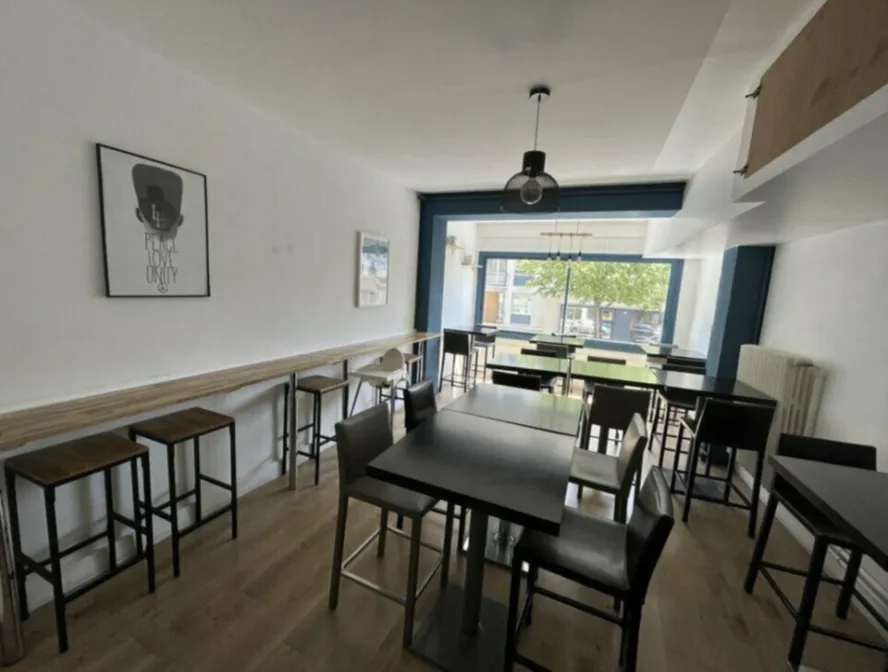 LOCAL COMMERCIAL HOTEL DE VILLE LE HAVRE 50 LOCAL COMMERCIAL HOTEL DE VILLE LE HAVRE 50