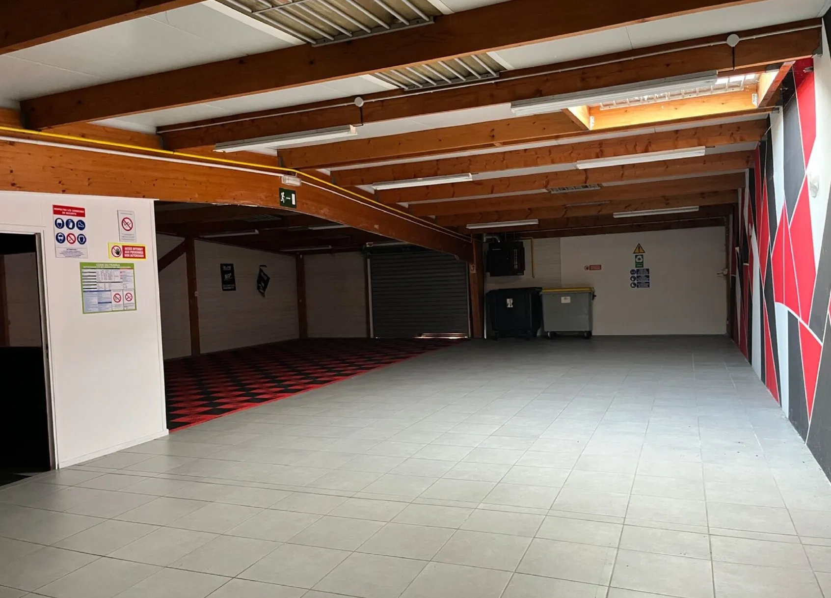 LOCAL COMMERCIAL FECAMP 550