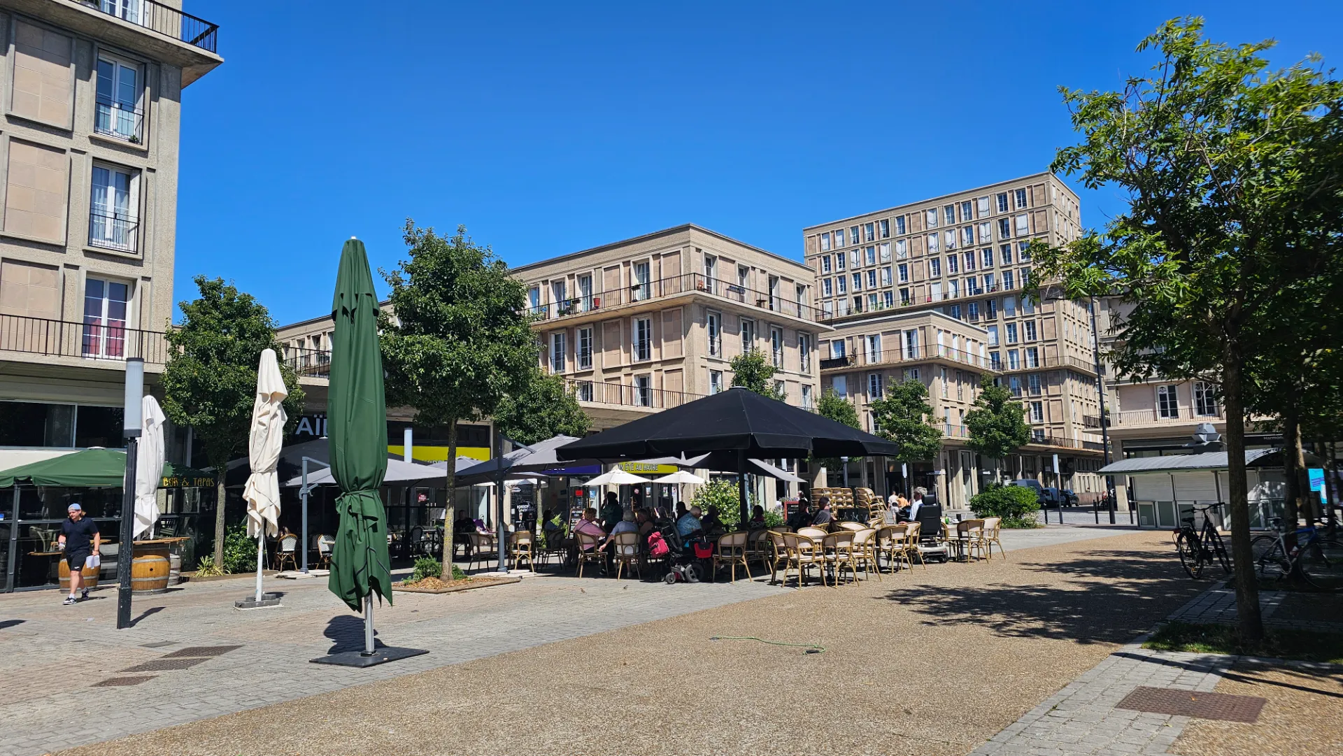 FONDS DE COMMERCE LES HALLES LE HAVRE 63