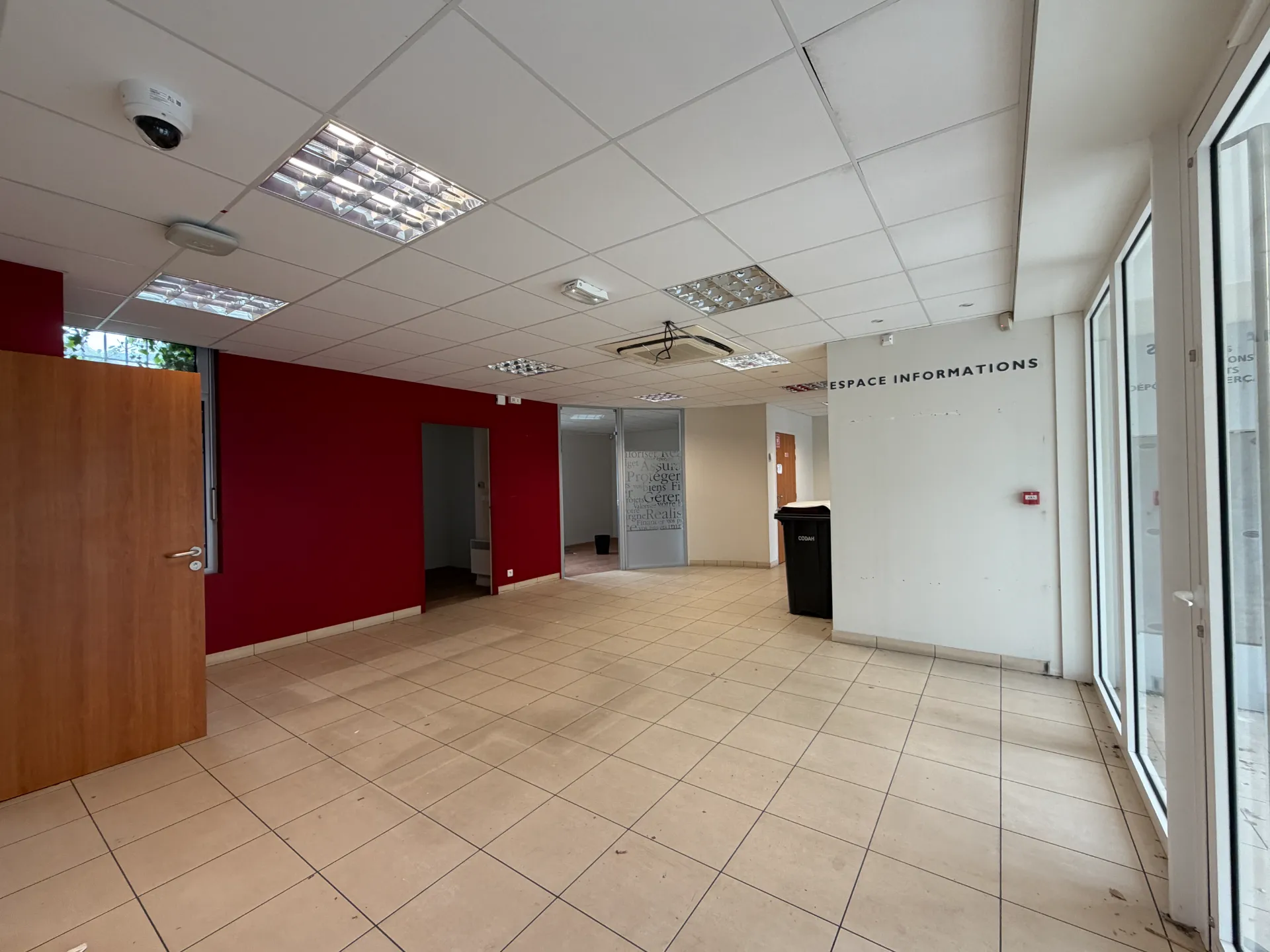 LOCAL COMMERCIAL BUREAU EURE LE HAVRE 129