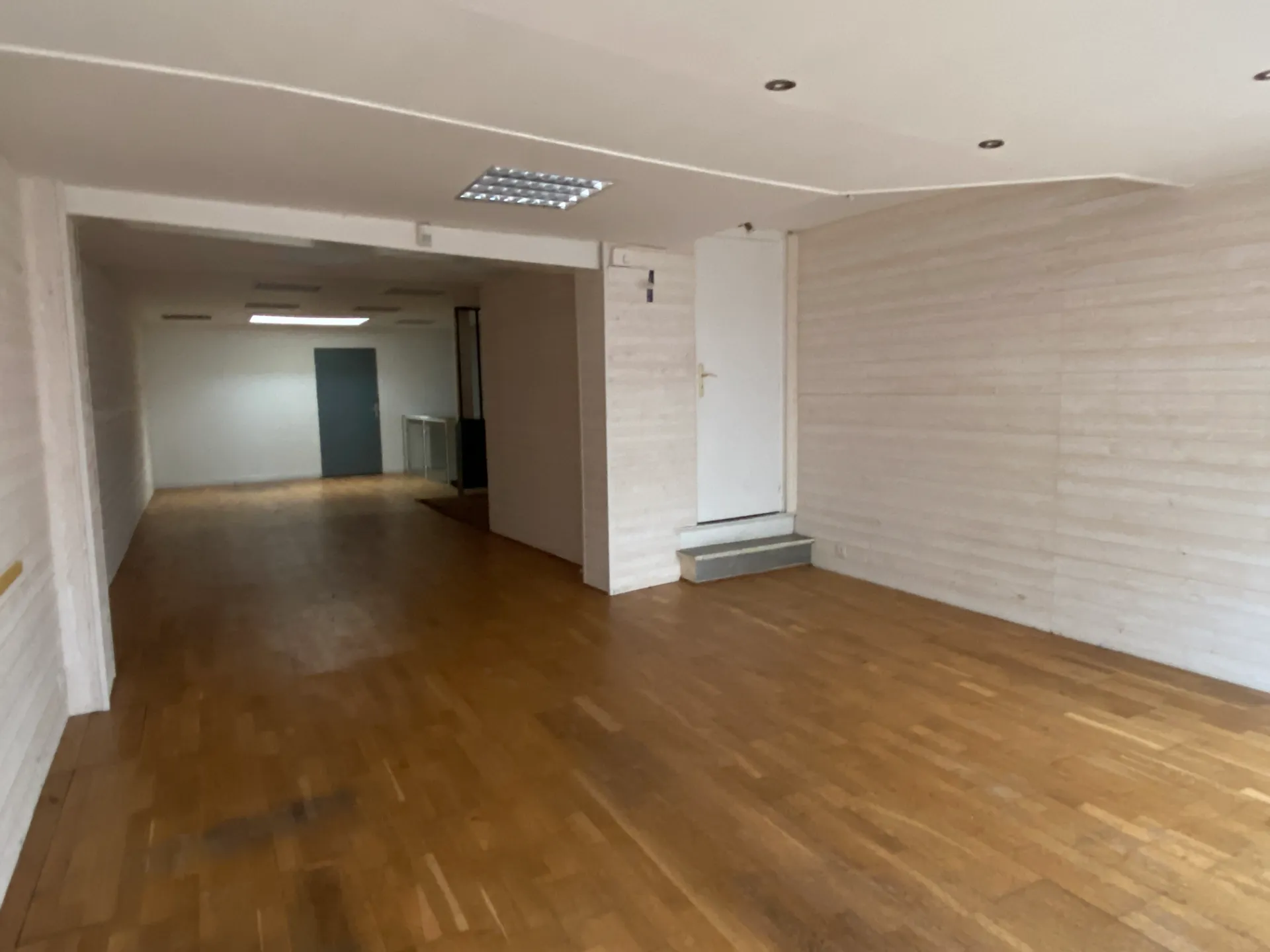 LOCAL COMMERCIAL COTY LE HAVRE 130