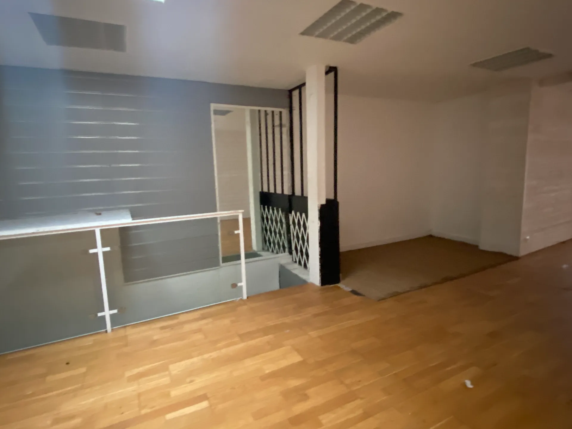 LOCAL COMMERCIAL COTY LE HAVRE 130